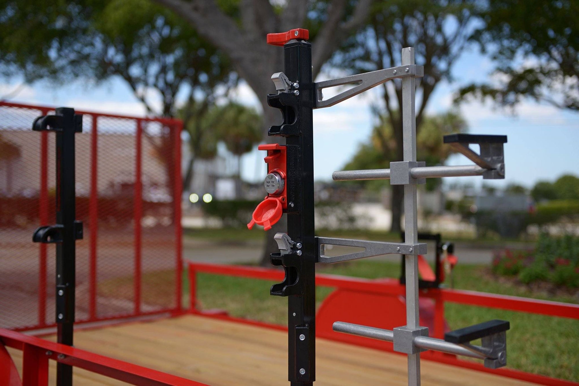 Trimmer Rack for Trailer